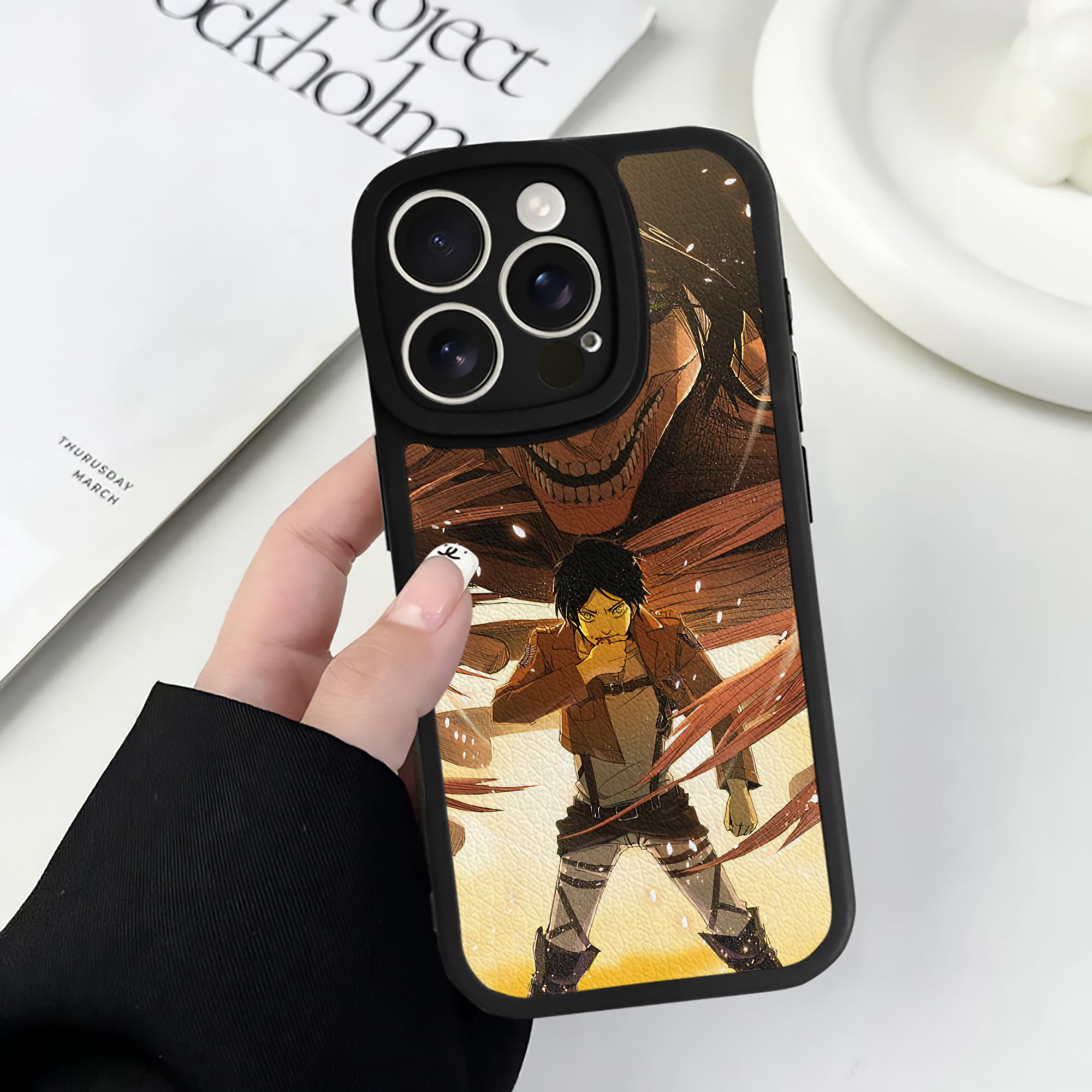 （画像用） 進撃の巨人 Attack on Titan 【iPhone 16シリーズ対応】シリコンスマホケース（レザー調） 材質：シリコン